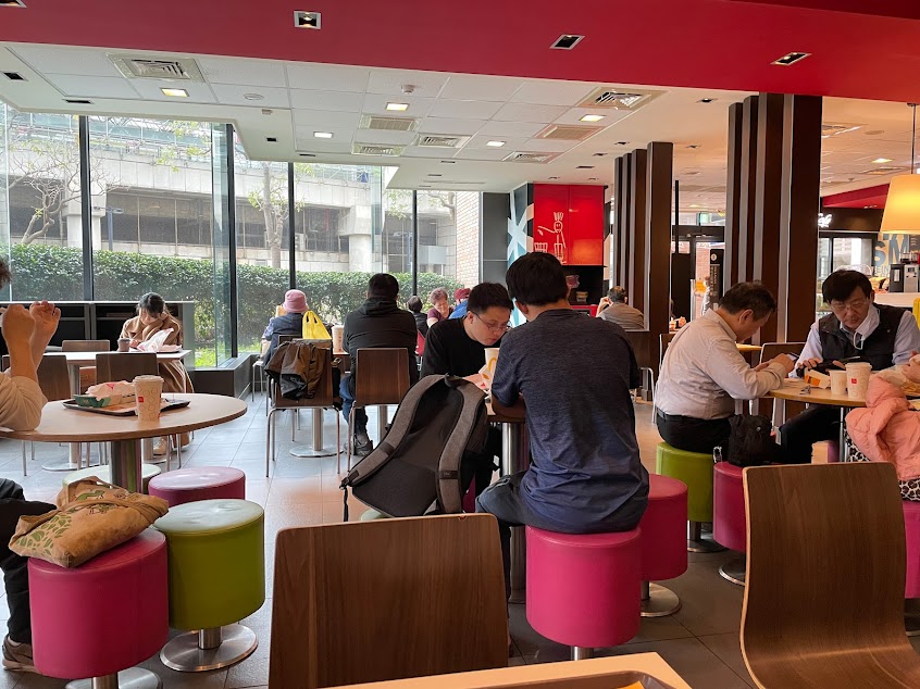麥當勞 台北大業餐廳