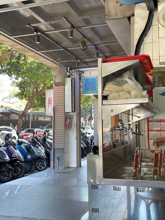 成都抄手麵食 ( Chengdu China Dumpling Noodle)