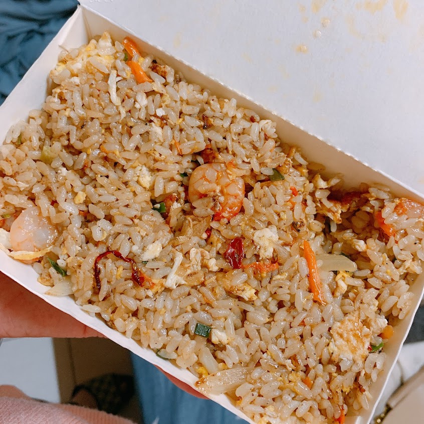 臻宵遙-炒飯炒麵