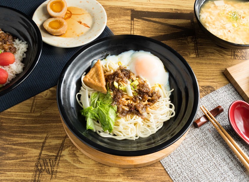 榆堂食舖《道地小吃》觀音區特色小吃｜推薦｜好評｜人氣麵館｜傳統小吃｜特色滷肉飯