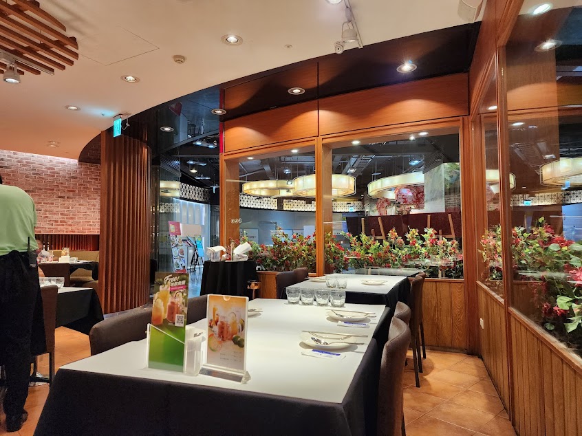 瓦城泰國料理 – 板橋遠百店