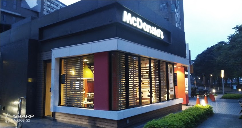 麥當勞-三峽學成餐廳