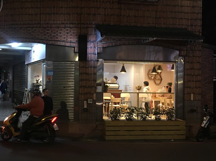 一小步one step caf’e