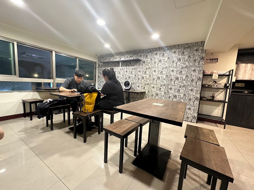 一起吃飯吧Let’s eat!