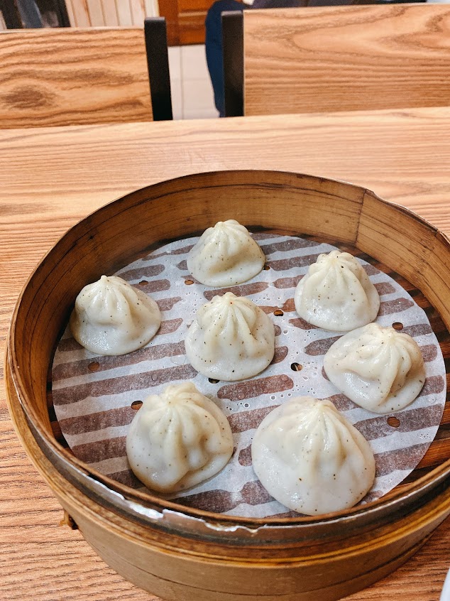 八里傻師傅湯包