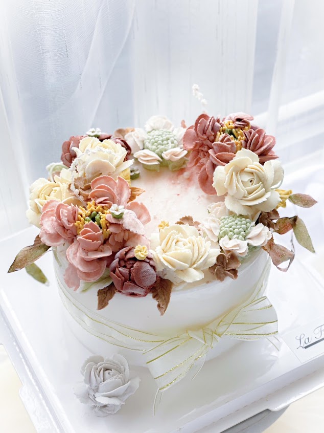 La Fleur Cake 拉斐爾甜點工作室（蛋糕必須提早預約）