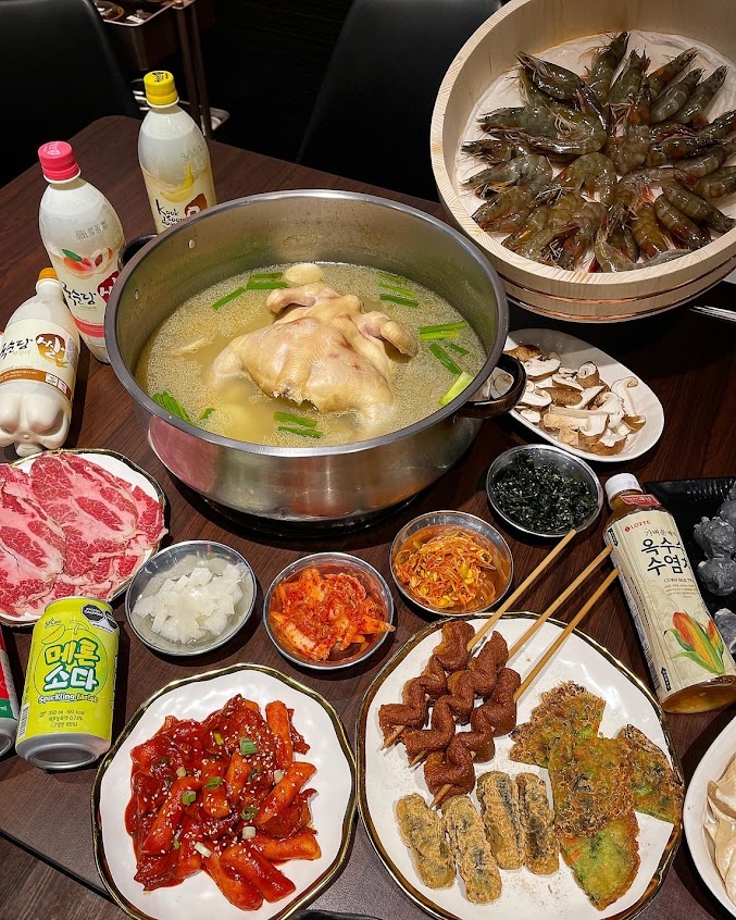 朋月栻-韓雞雞–江原道-宗음식 韓吃一隻雞｜土城必吃一隻雞美食｜米其登｜土城中央店（韓國一隻雞專賣店）