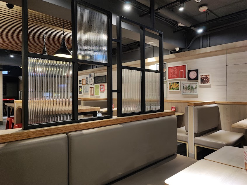 肯德基KFC-新莊輔大餐廳