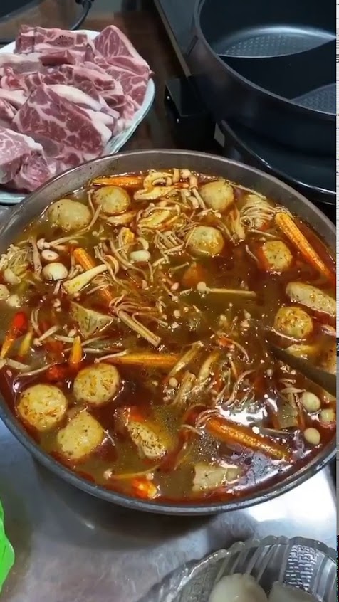吃香喝辣 麻辣鴨血豆腐