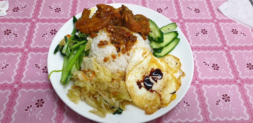 佳佳台越小吃店