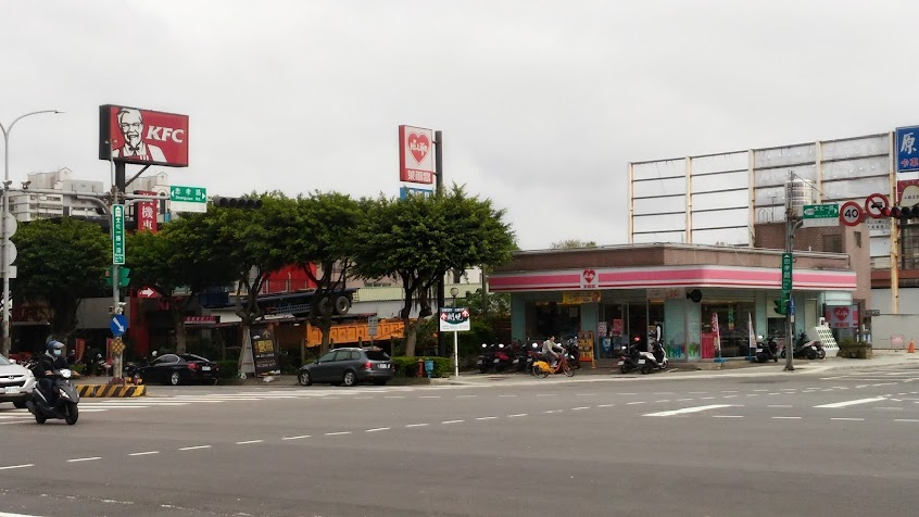 肯德基 林口文化餐廳