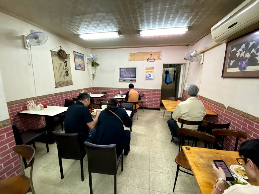 陳威溢黃牛肉麵