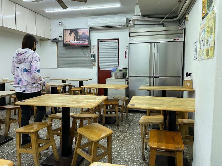 文化大學牛肉拌麵 (淡水)