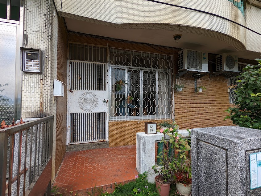 夢仙（不定期店休，來店前請先看地圖是否顯示營業，最後點餐6點前）