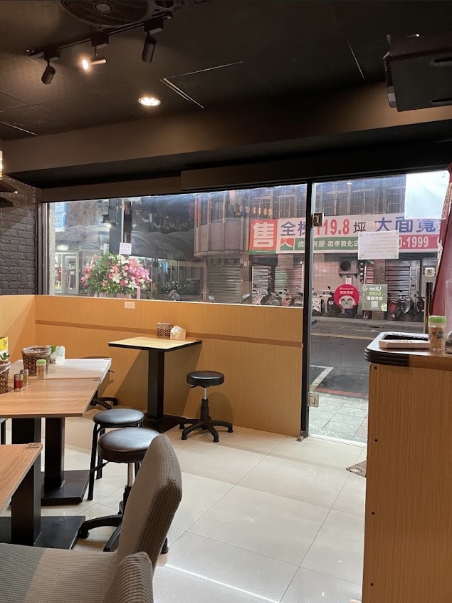 撸串屋（平價串燒/蘆洲燒烤/蘆洲宵夜）