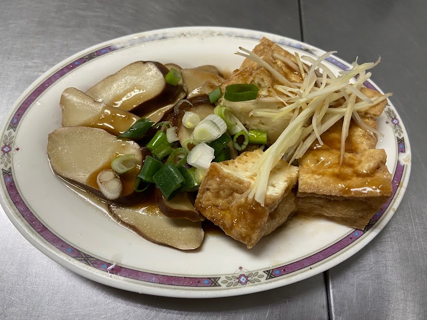 阿坤伯香菇肉羹