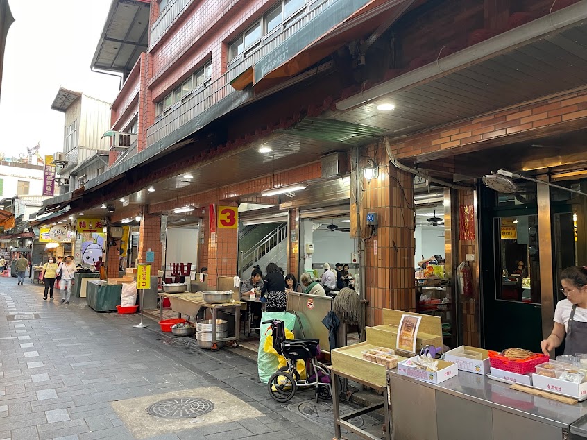 金山廟口金包里鴨肉