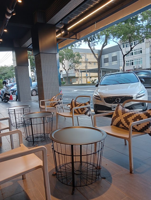 拉亞漢堡 烏日林新