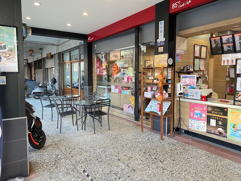 85度C咖啡蛋糕飲料麵包-神岡中山店