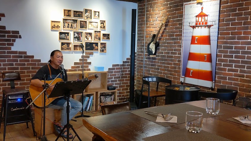 魔法燈塔咖啡館