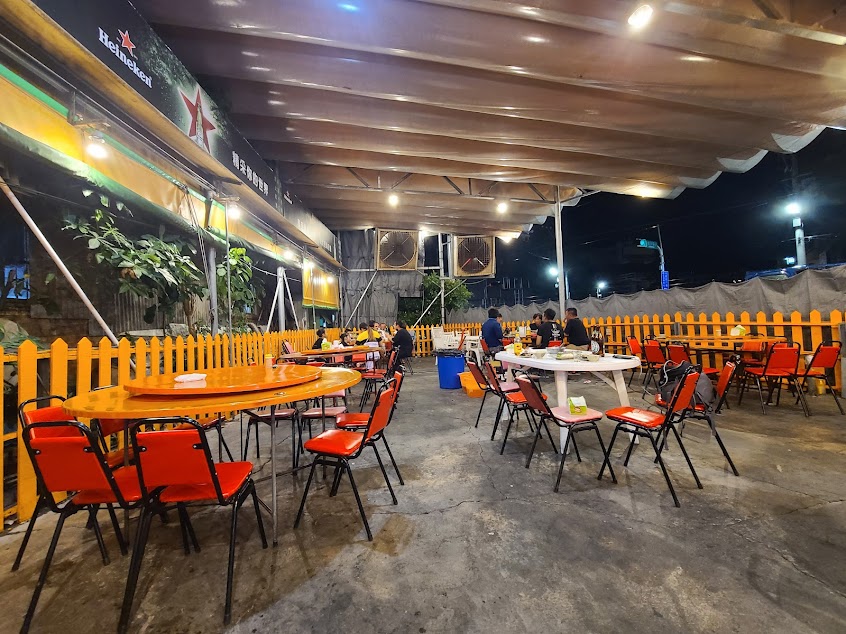 大螃蟹海鮮碳烤店