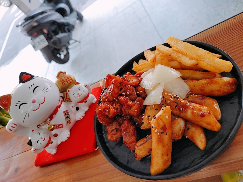 釜山崔炸雞 요요치킨-台南東門店