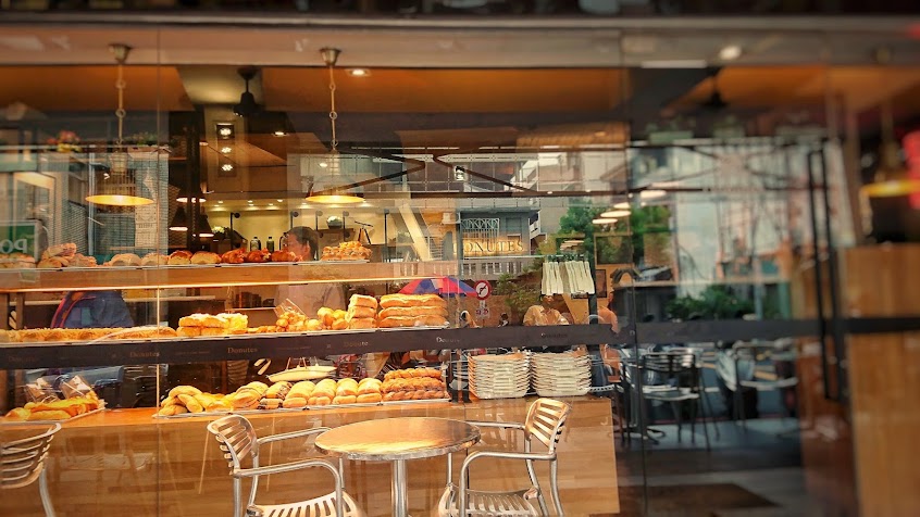 多那之台南東寧門市