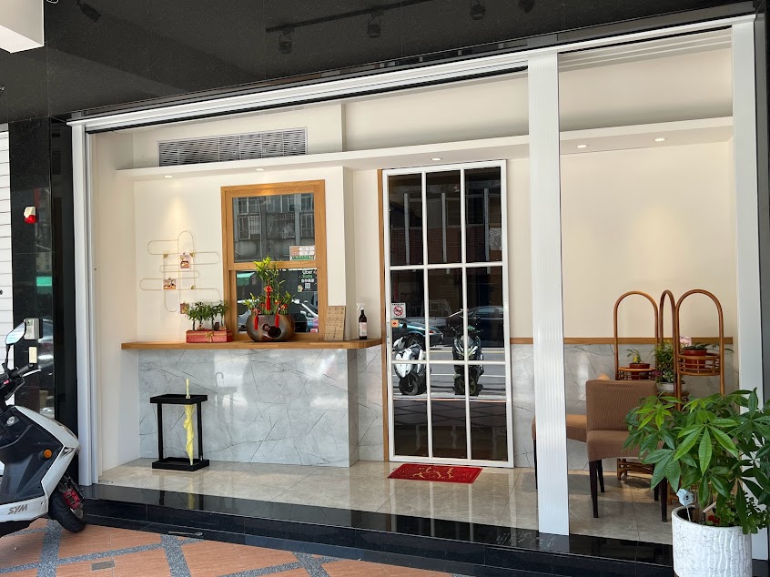 尋飽（目前僅販售調理包、湯底）