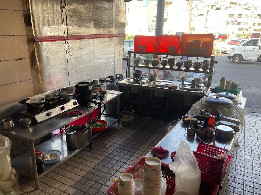 鱻䨻虱目魚香菇肉羹