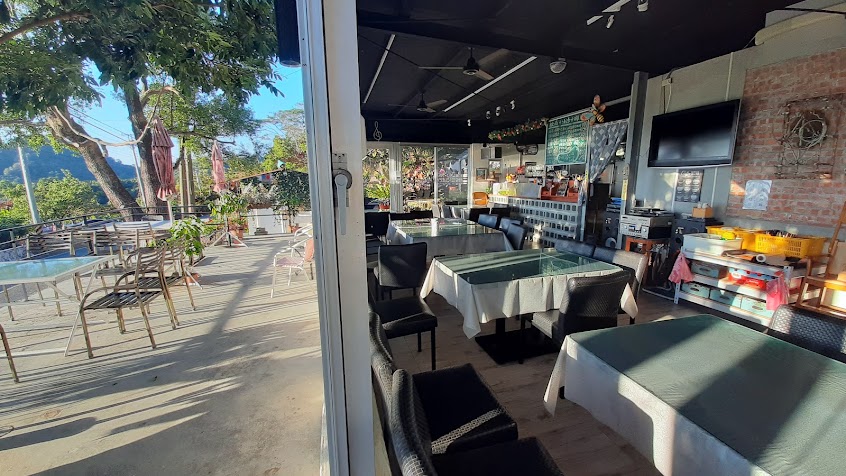 牛山烤雞 庭園餐廳