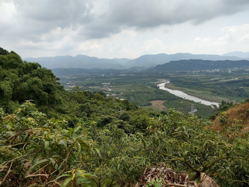 玉井斗六籃鳥山