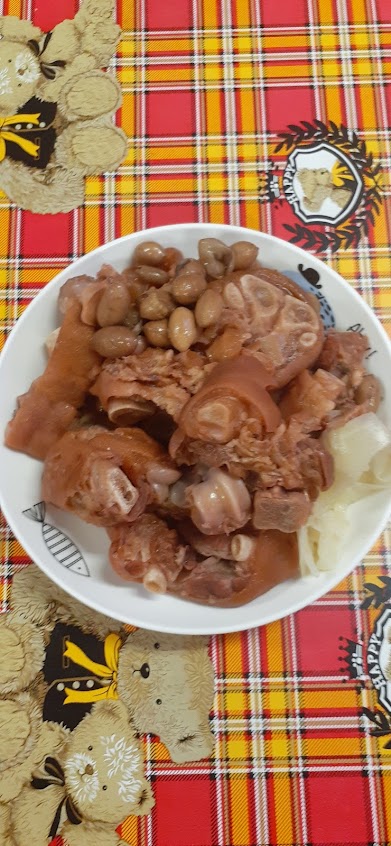 劉家麻油雞，肉粽