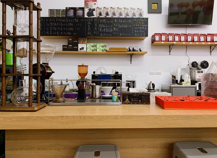 黑黑黑咖啡 Hei Hei Coffee｜高雄岡山｜手沖咖啡