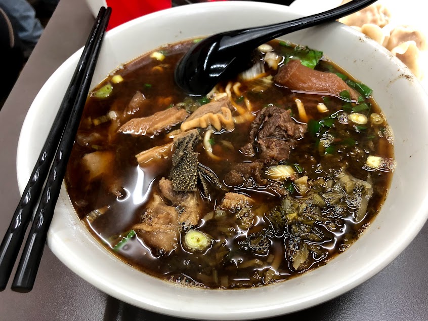 伍柒玖專業牛肉麵