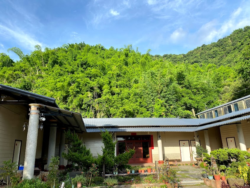 月光山林景觀餐廳民宿