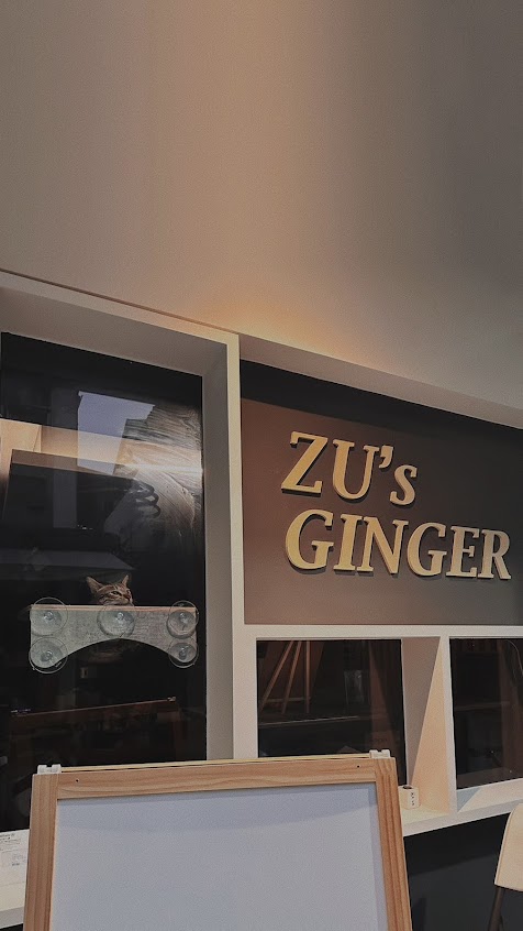 ZU’S Ginger café /平日不限時/假日遇客滿120分鐘/每日甜點/每週一公休/其他公休與國定假日會更新營業