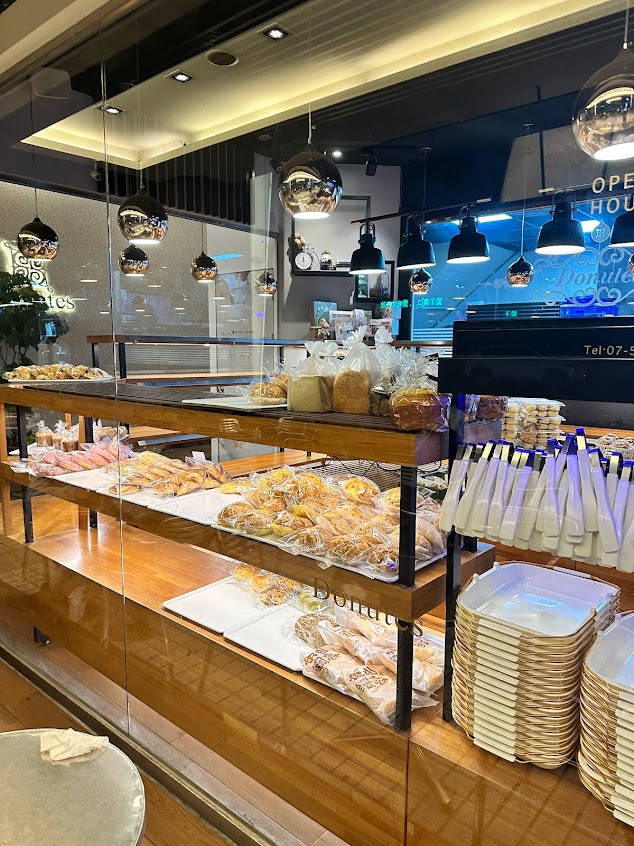 多那之高雄明誠門市