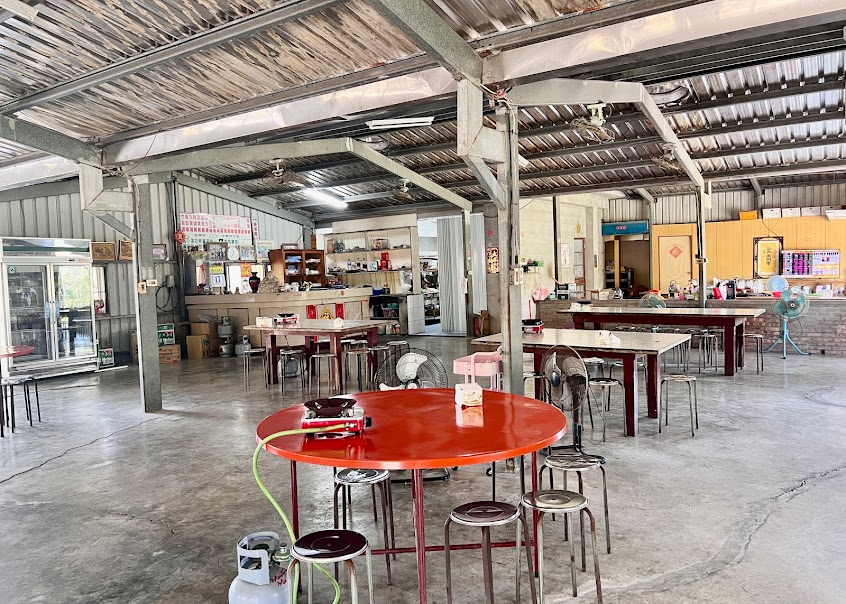 泥火山圓伯土雞城