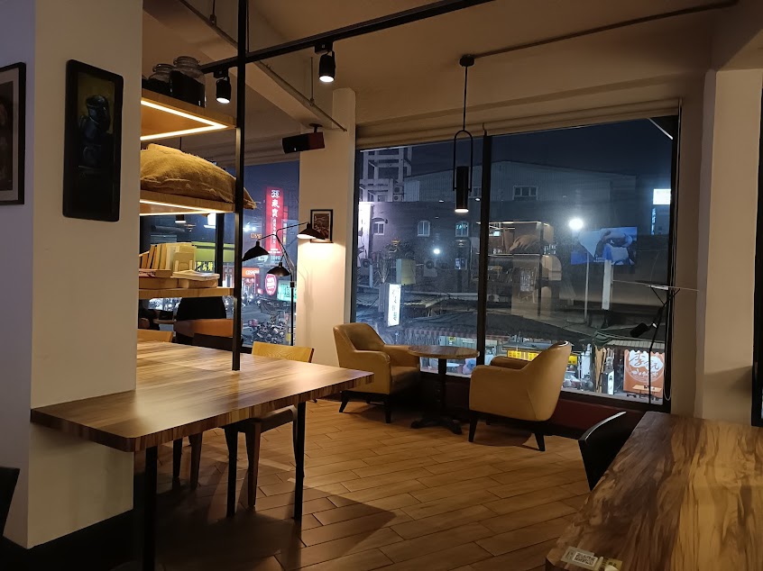 多那之高雄五甲門市