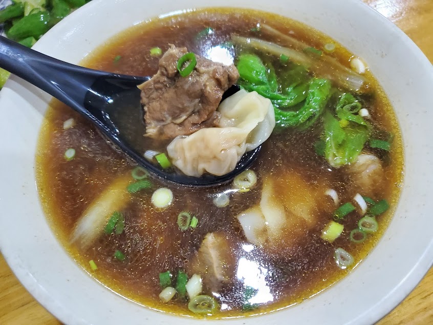 利成牛肉麵