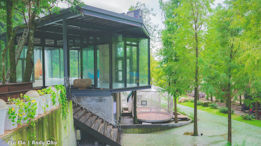 Banana Blue CoffeeX鳳梨屋水上莊園