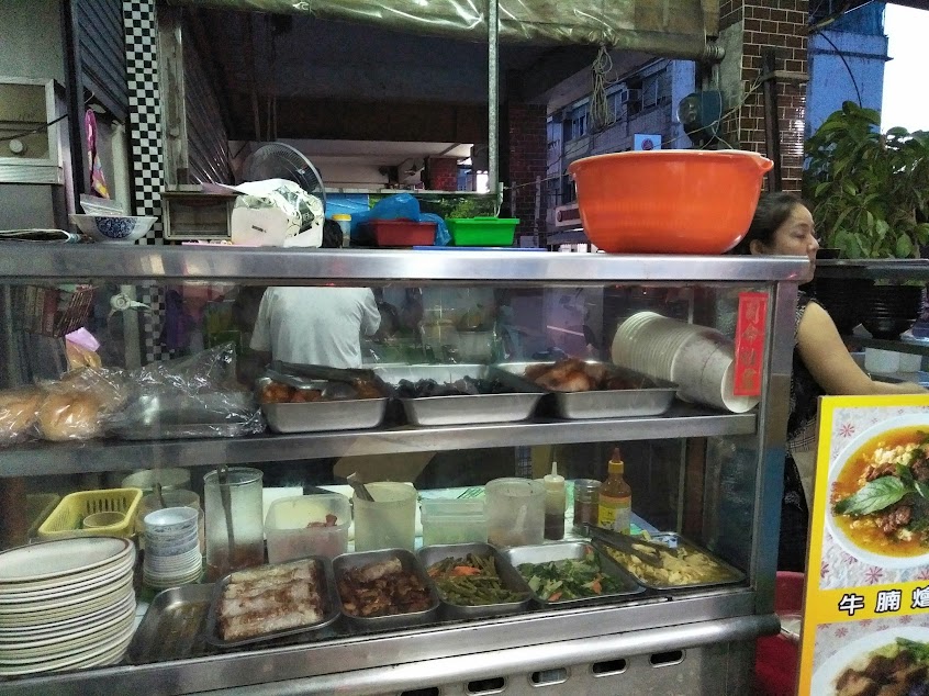 越南道地小吃店