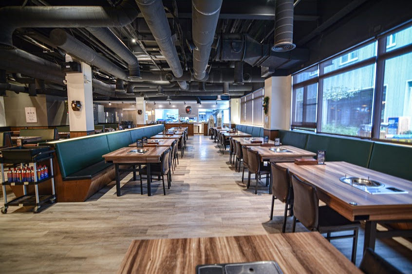 水刺床수라상韓式烤肉餐廳(青海店)｜專人烤肉服務｜可續加韓式小菜｜韓式烤肉｜韓式料理｜高雄美食｜鼓山美食｜美術館美食