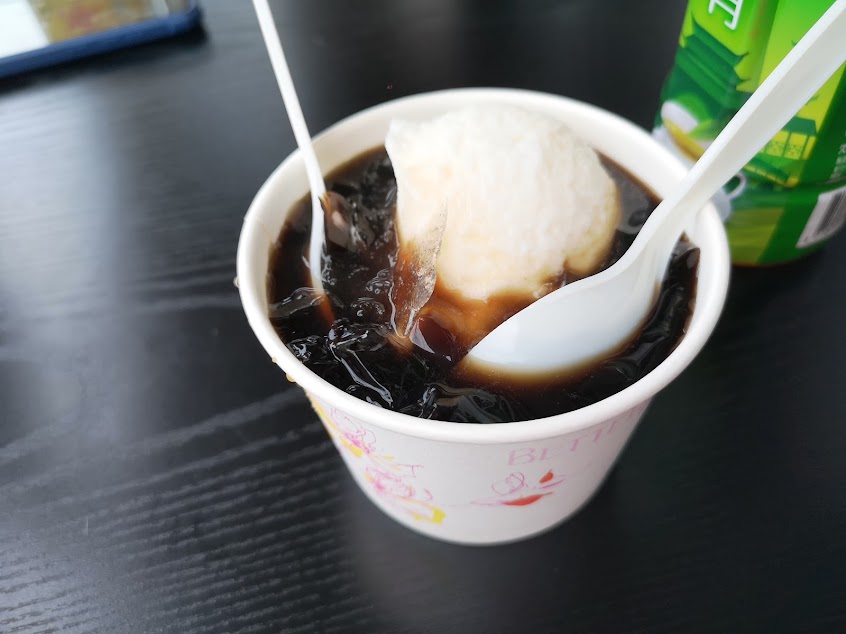 阿嬤綿綿冰 仙草