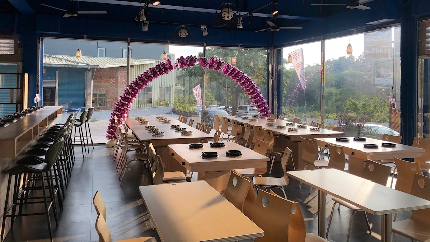 愛君堡咖啡-火鍋/簡餐/下午茶/美食餐廳/新竹景觀餐廳/貓咪咖啡廳