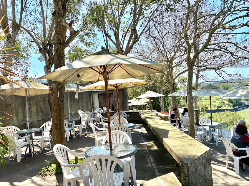 二泉湖畔咖啡館