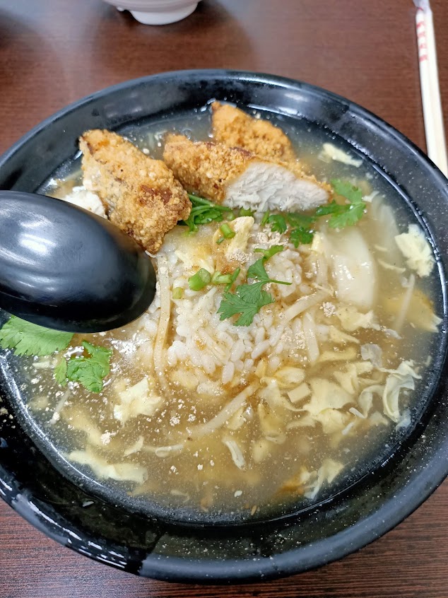 南台灣𩵚魠魚羹二林店