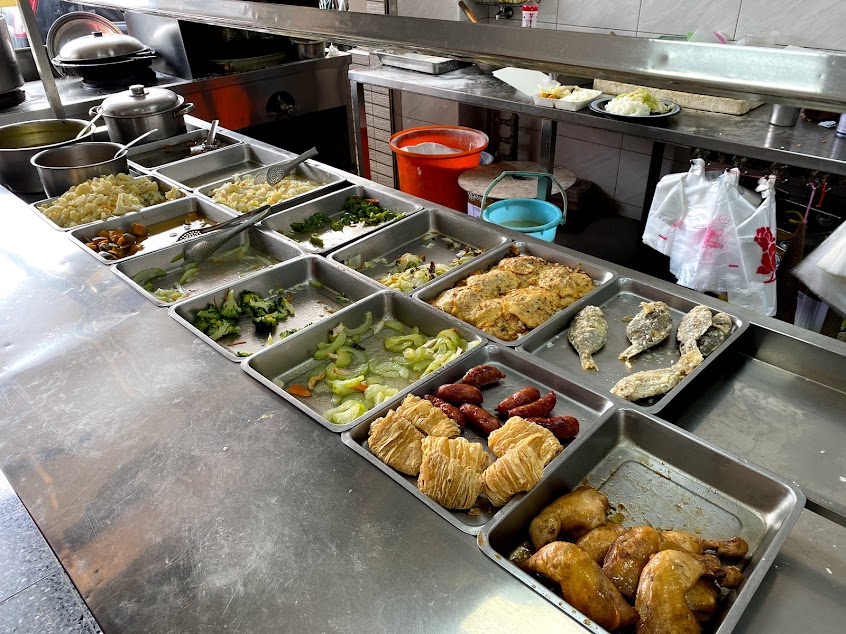 號呆排骨飯老店