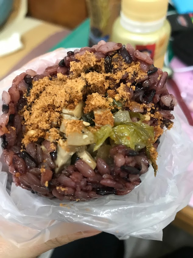 中興新村黑米飯糰