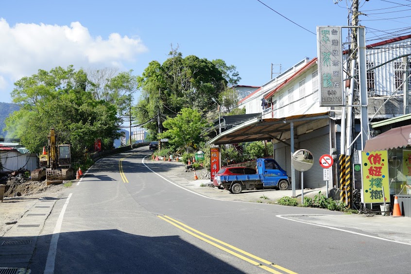 清境依山舞林民宿 / 拾光鍋物-包棟民宿住宿 特色清水模 20人/26人包棟 雙人房/四人房/六人房 景觀 合法國旅卡特約 熱門訂房推薦 火鍋 涮涮鍋 必吃美食 在地人推薦 PTT Dcard